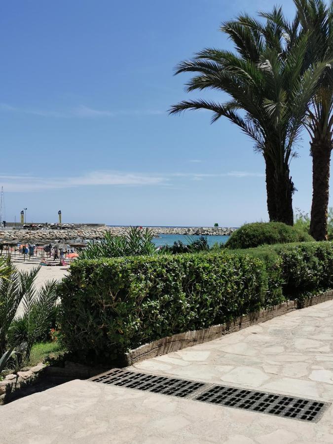 Apartamento Port De Roda De Bara -Roc Sant Gaieta Exterior photo